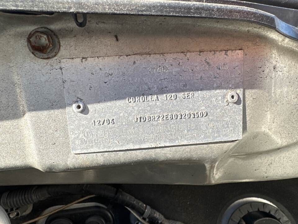 2006 Toyota Corolla RH Drivers Rear Head rest #B248