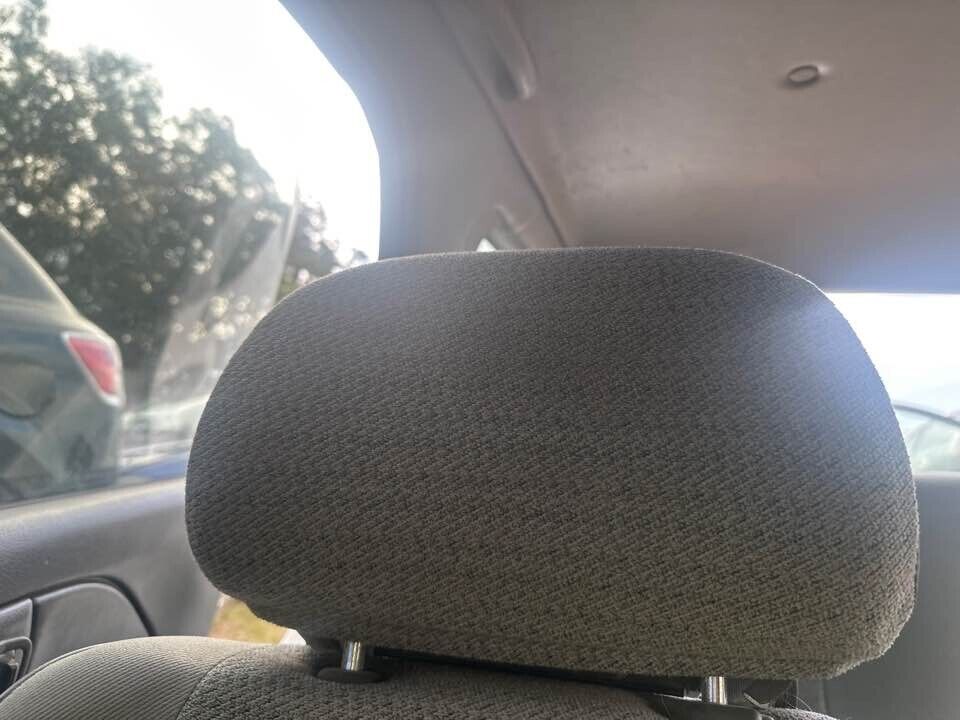1996 Subaru Impreza RH Drivers Front Head rest #B406