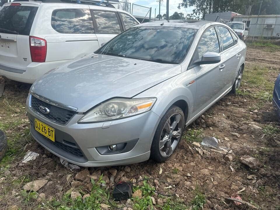 2010 Ford Mondeo LH Passengers Front Seat Belt #B402