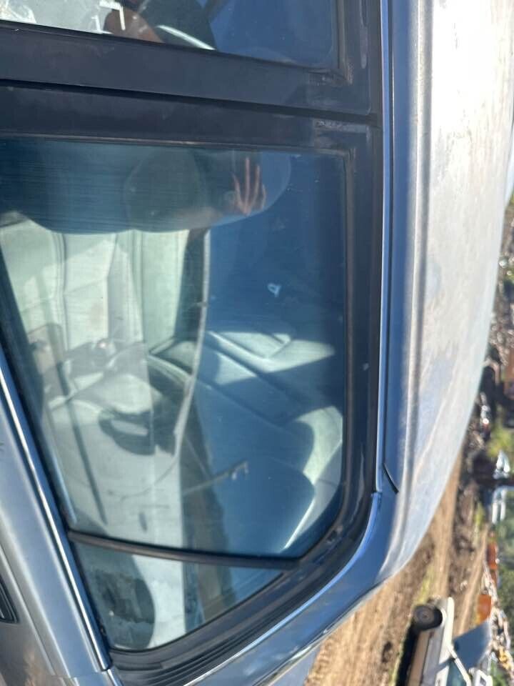 1992 Toyota Corolla LH Passengers Rear Window Glass #B241