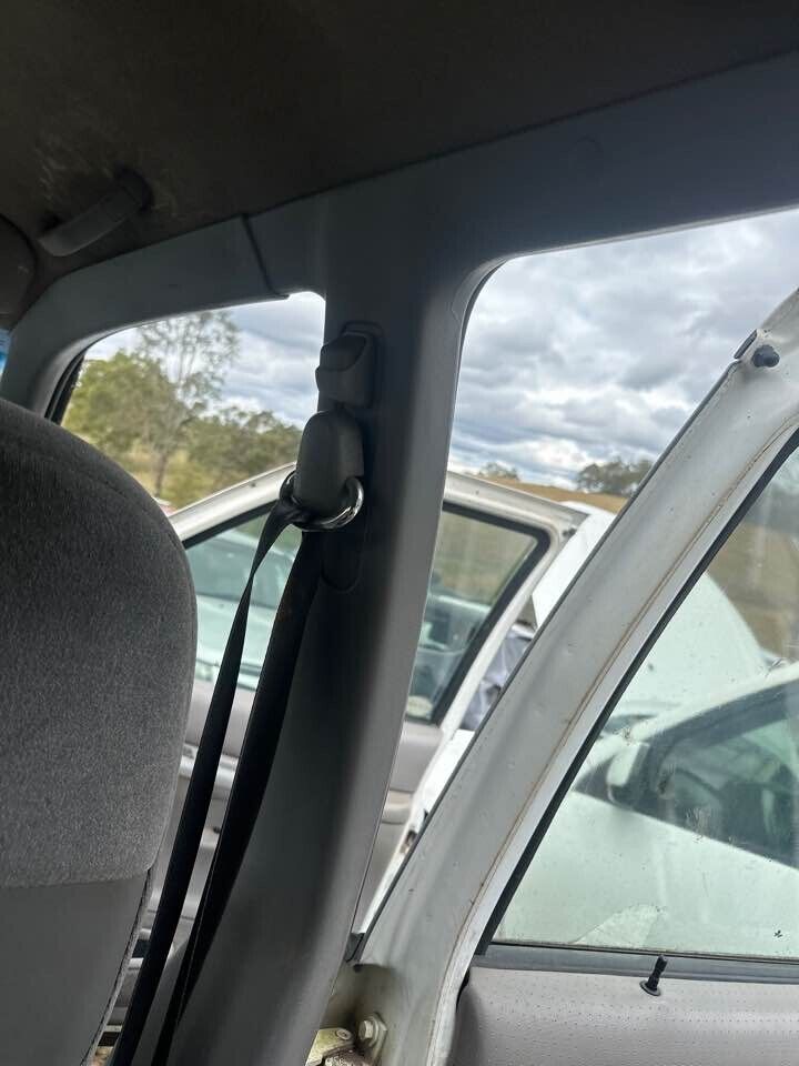 1992 Ford Explorer Centre RH Inner Pillar Trim #B395