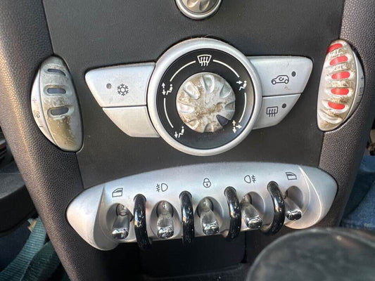 2007 Mini Cooper AC Controls #B389