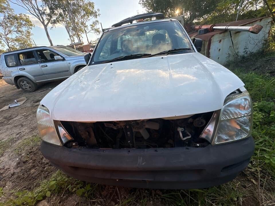 2006 Holden Ra Rodeo Bonnet Latch #B250