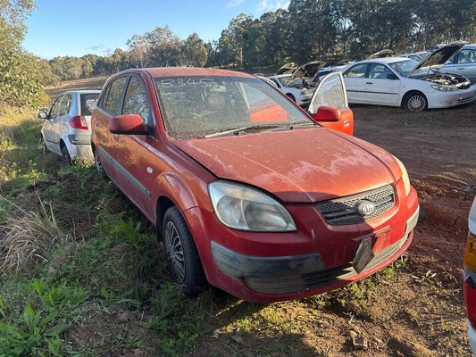 2007 Kia Rio RH Front Door Check Strap #B345