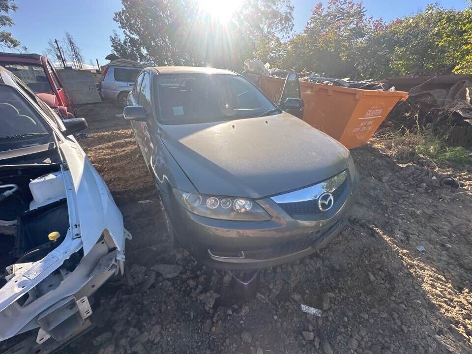 2007 Mazda 6 RH Front Door Check Strap #B244