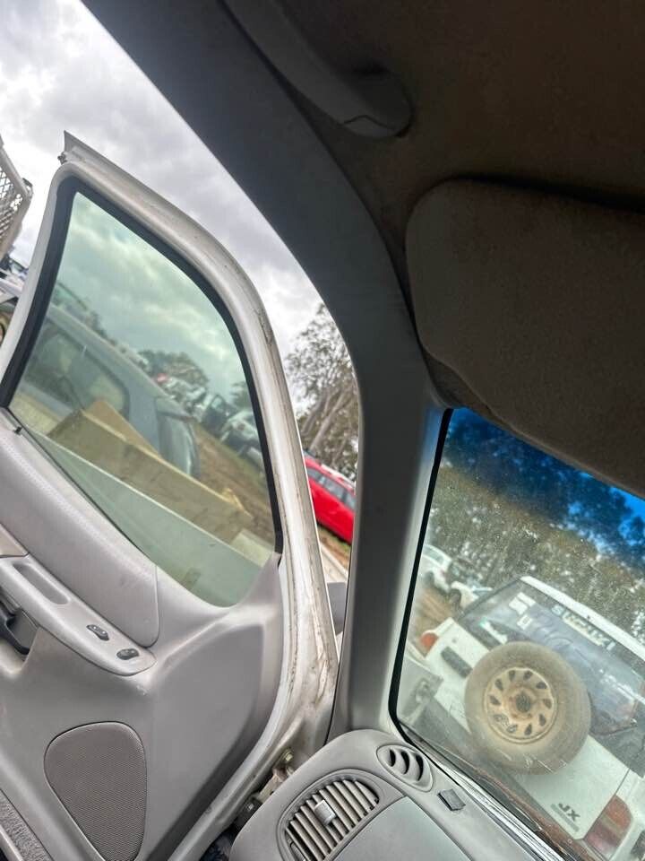 1992 Ford Explorer Windscreen LH Inner Pillar Trim #B395