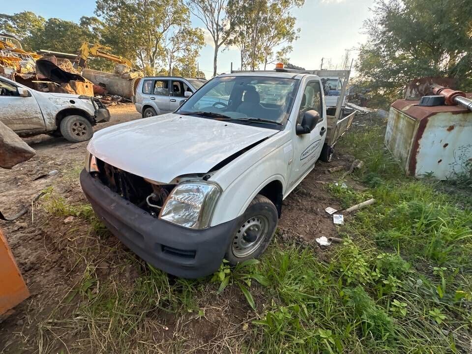 2006 Holden Ra Rodeo Bonnet Latch #B250
