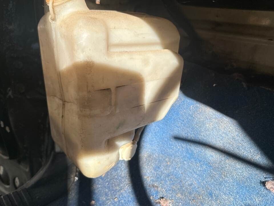 1991 Toyota Ace Truck Window Washer Bottle #B297