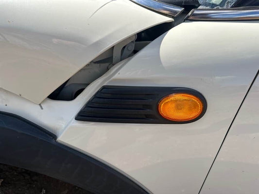 2007 Mini Cooper Left LH Passengers Guard Repeater/Blinker #B389