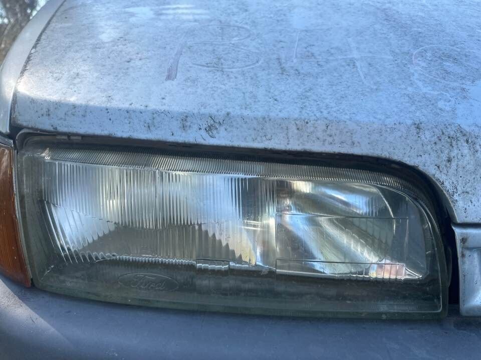 1990 Ford Ea Falcon RH Drivers Right Headlight #B400