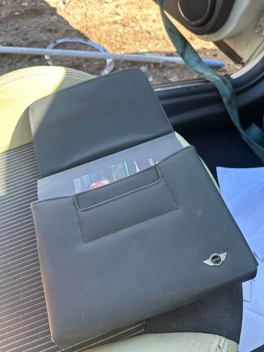 2007 Mini Cooper Operators Manual & Case #B389