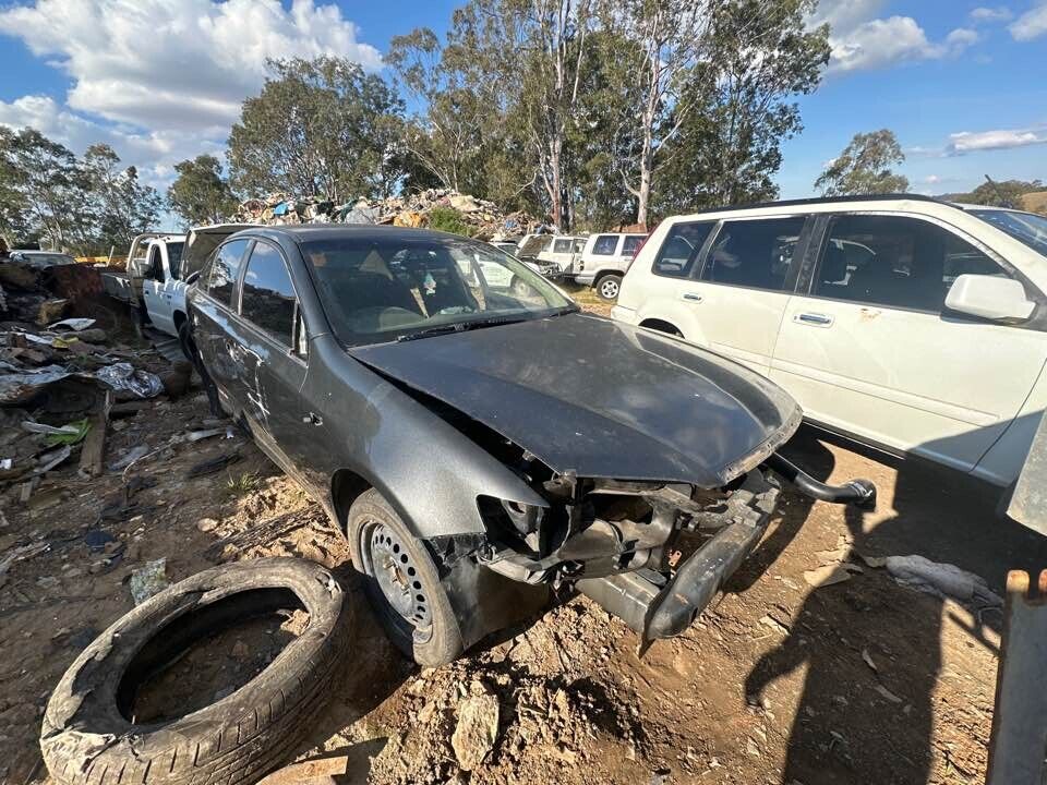 2008 Ford Falcon Xr6 Lower Control Arm LH Passengers Rear #B371