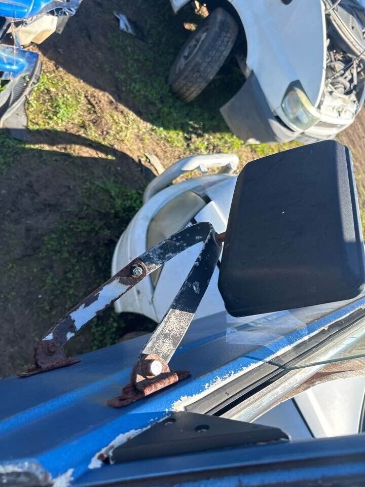 1991 Toyota Ace Truck RH Drivers Mirror (Manual) #B297