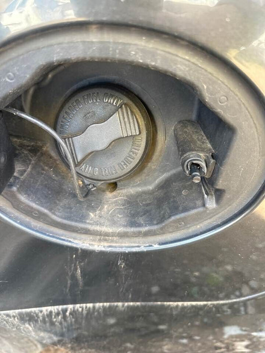 2008 Ford Falcon Xr6 Fuel Cap #B371