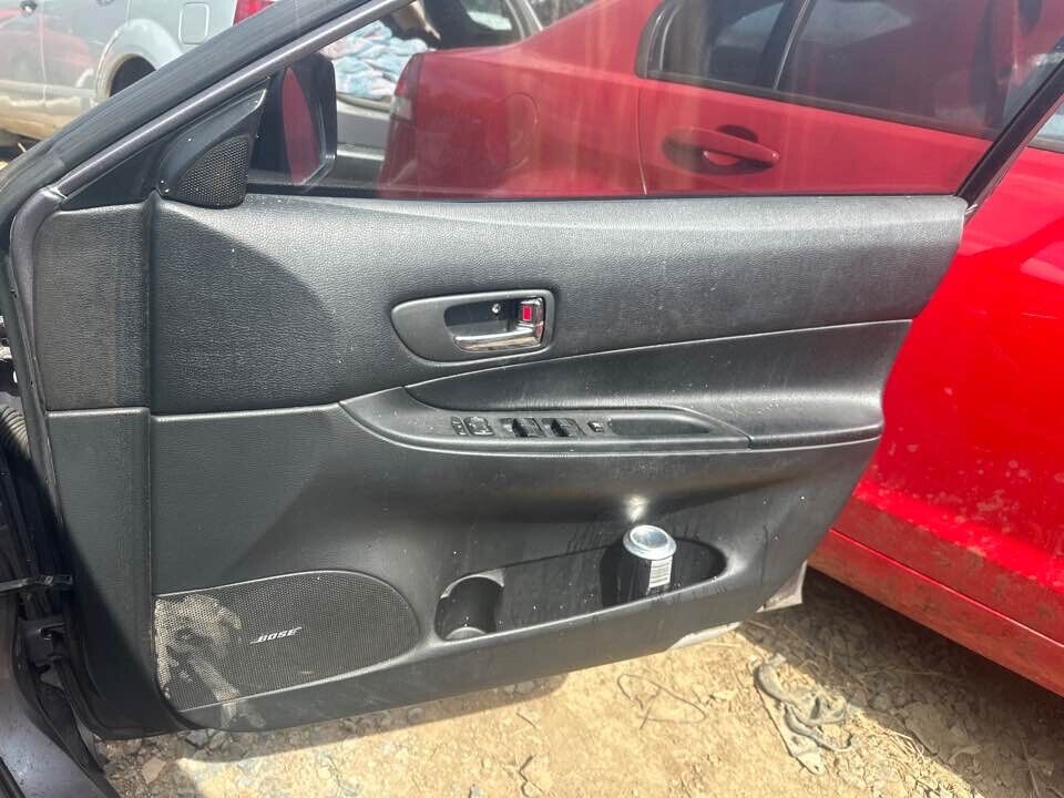 2003 Mazda 6 RH Drivers Front Door Trim #B164