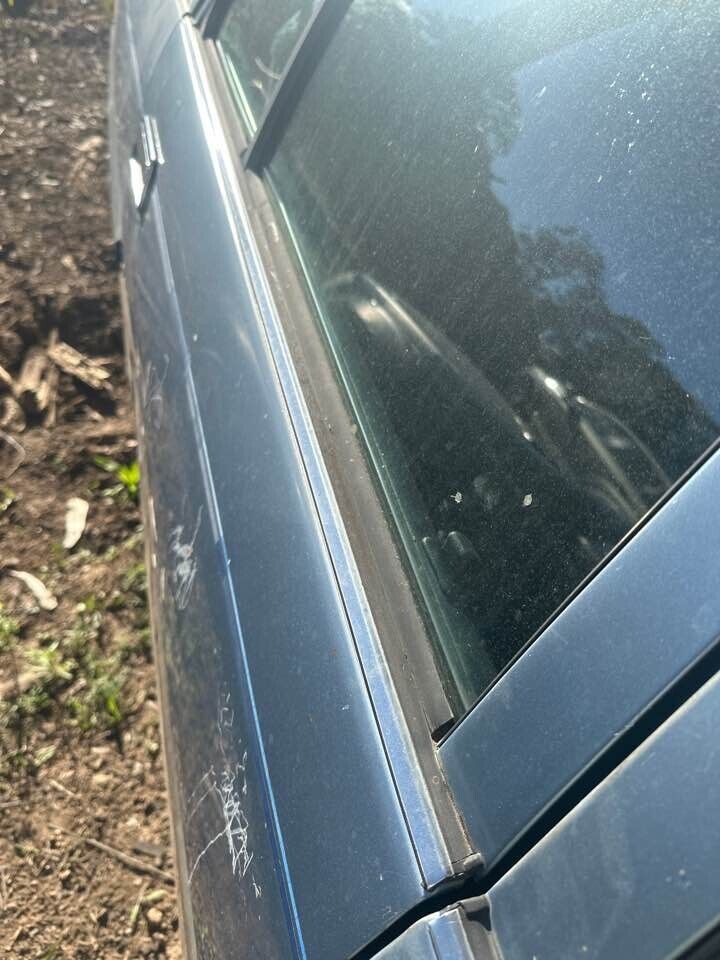 1987 Mitsubishi Magna Weather Strip RH Rear #B344