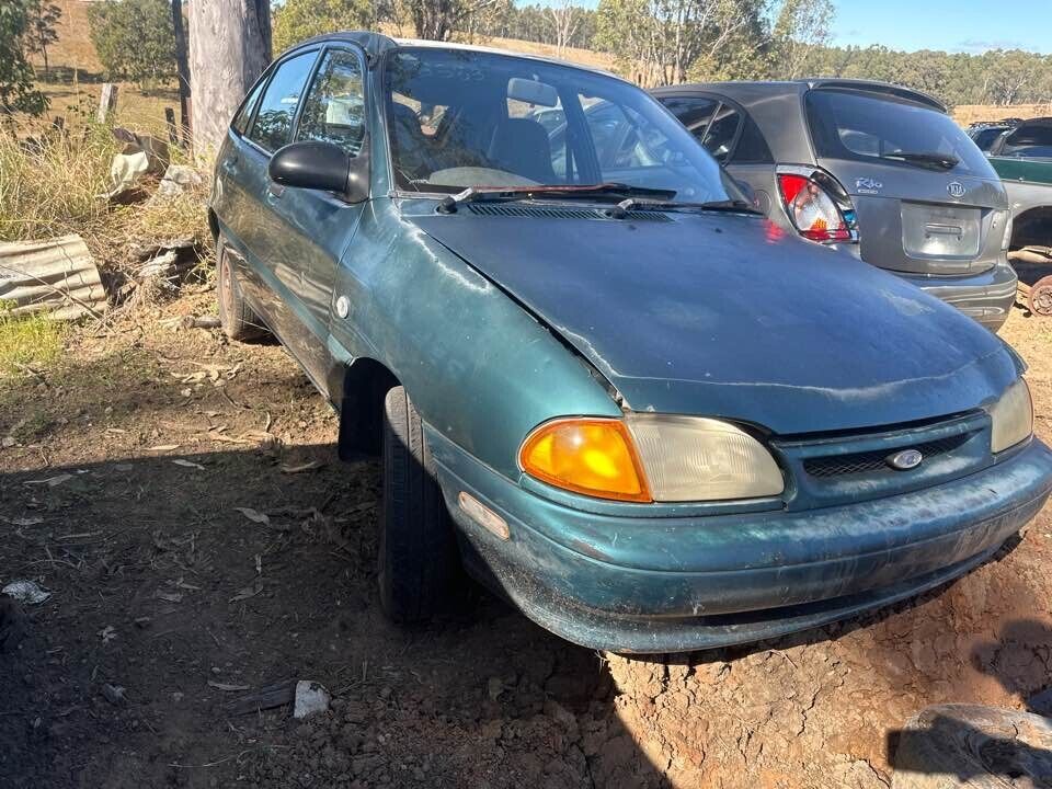 1996 Ford Festiva Brake Pedal #B353