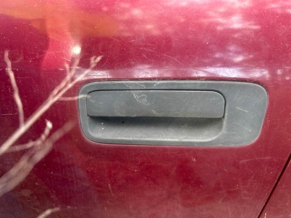 1999 Toyota Camry Outer Door Handle LH Passengers Front #B423