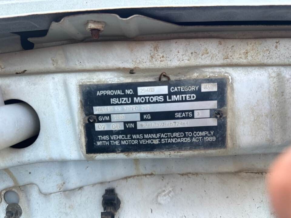 2006 Holden Ra Rodeo Bonnet Latch #B250