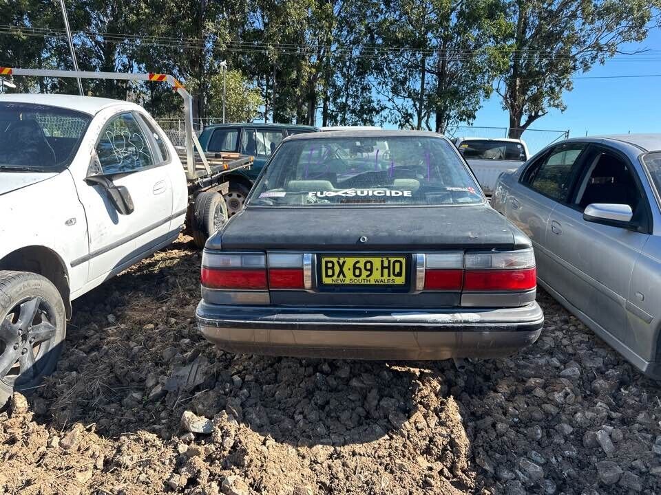 1992 Toyota Corolla Rear number Plate Holder #B241