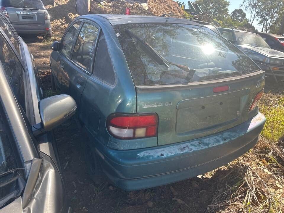 1996 Ford Festiva Bonnet Latch #B353