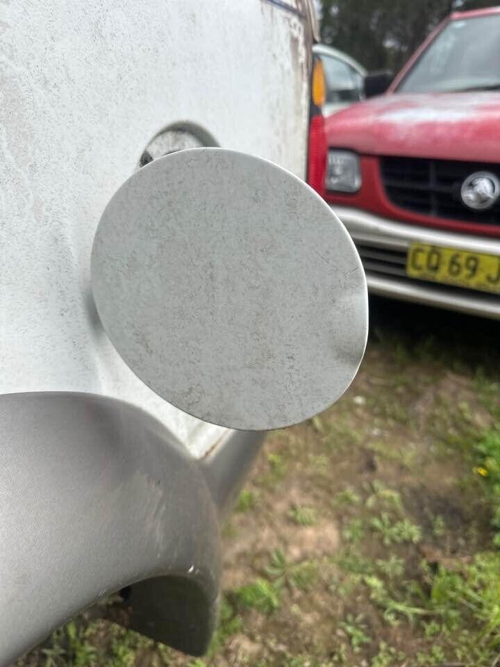 1992 Ford Explorer Fuel Flap #B395