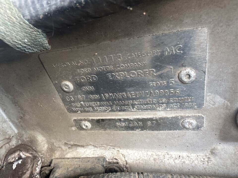 1992 Ford Explorer RH Rear Door Lower Door Hinge #B395